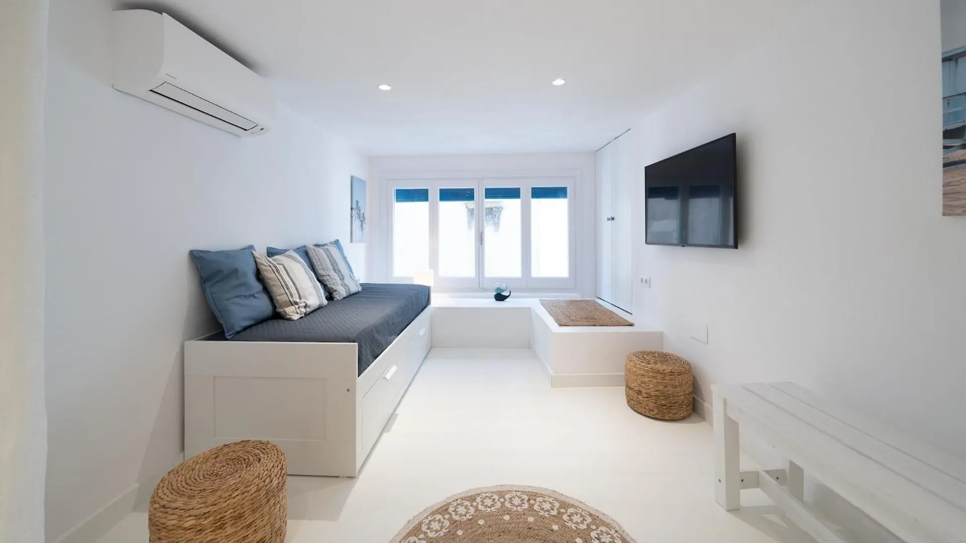 1 Bedroom Apartment In L' Escala