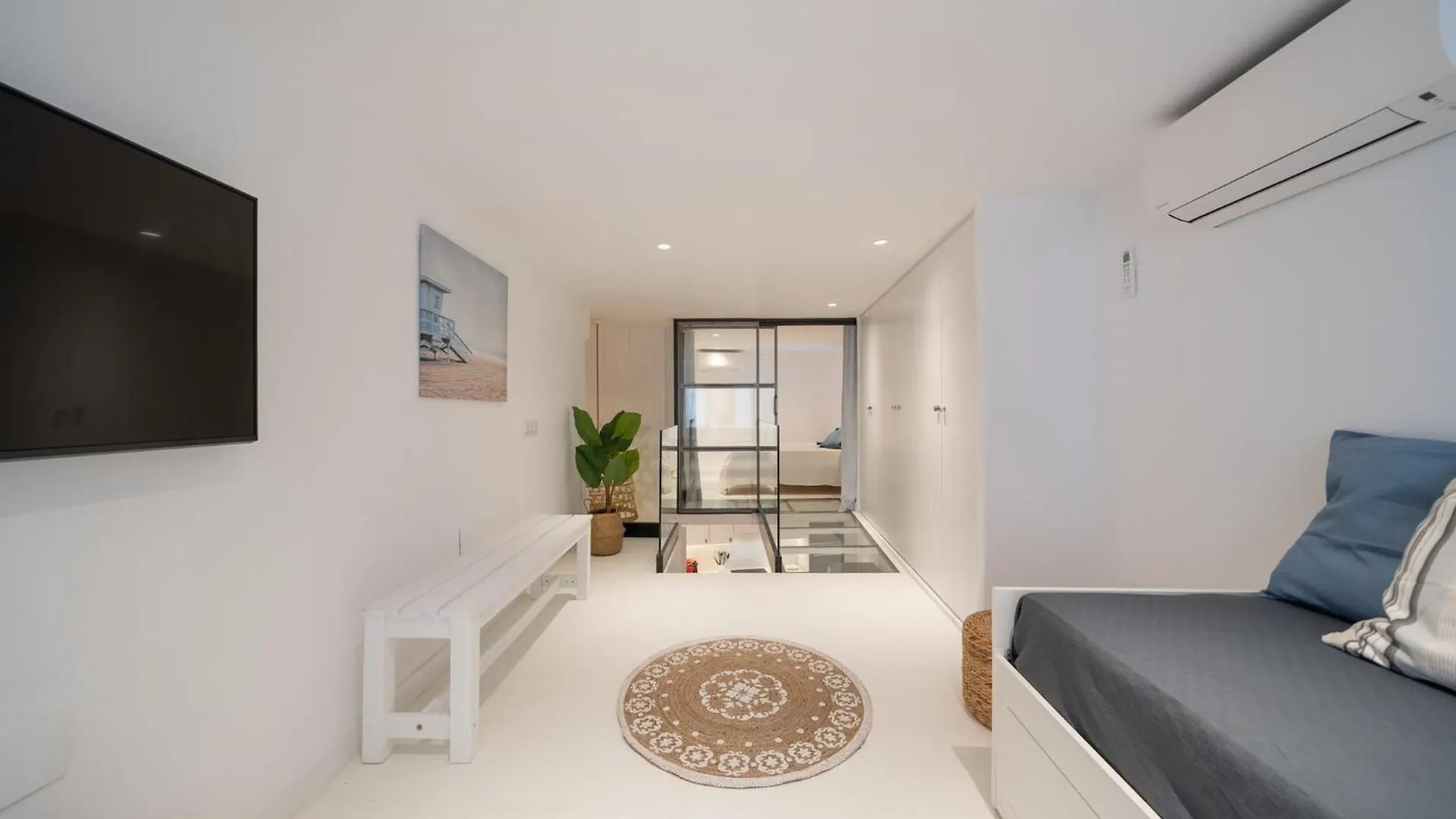 1 Bedroom Apartment In L' Escala 0*,